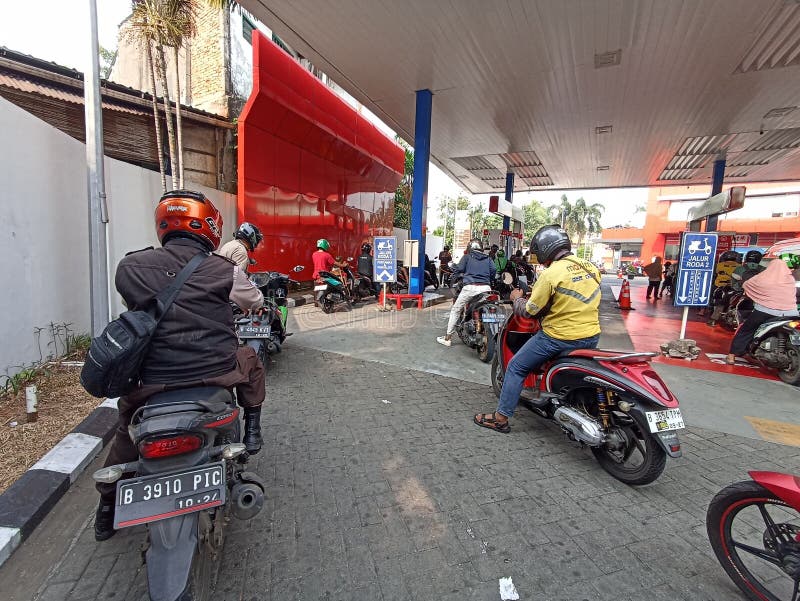 Penangkapan pengecer Pertalite ilegal di Bali