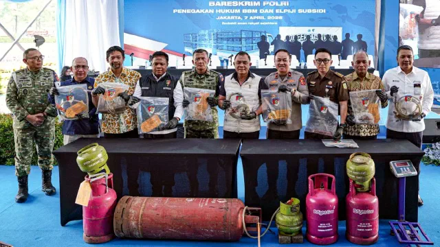 Polda Bali Ungkap 5 Kasus Penyalahgunaan BBM Bersubsidi, 8 Orang Diamankan
