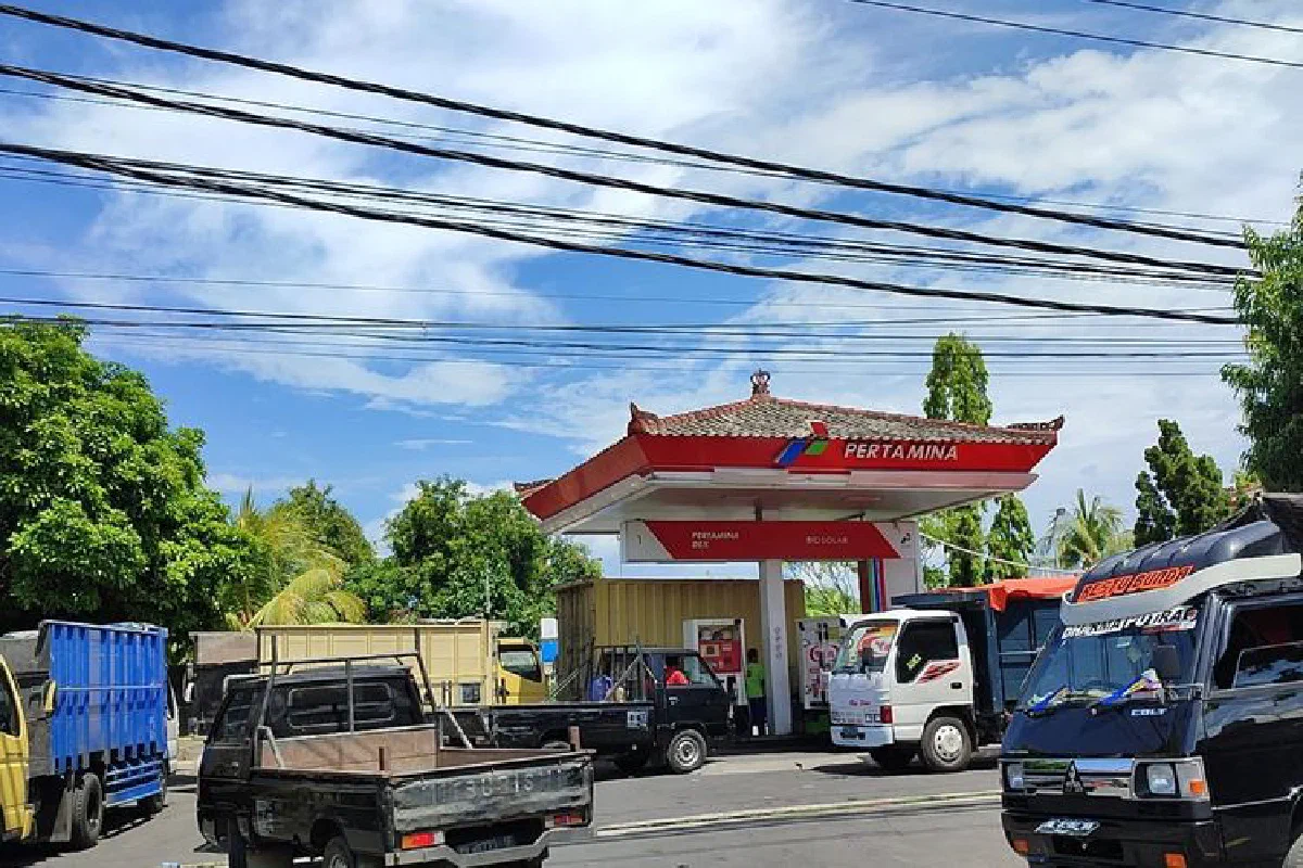 Di Tengah Kelangkaan BBM, Wakil Gubernur Bali ke Mana?